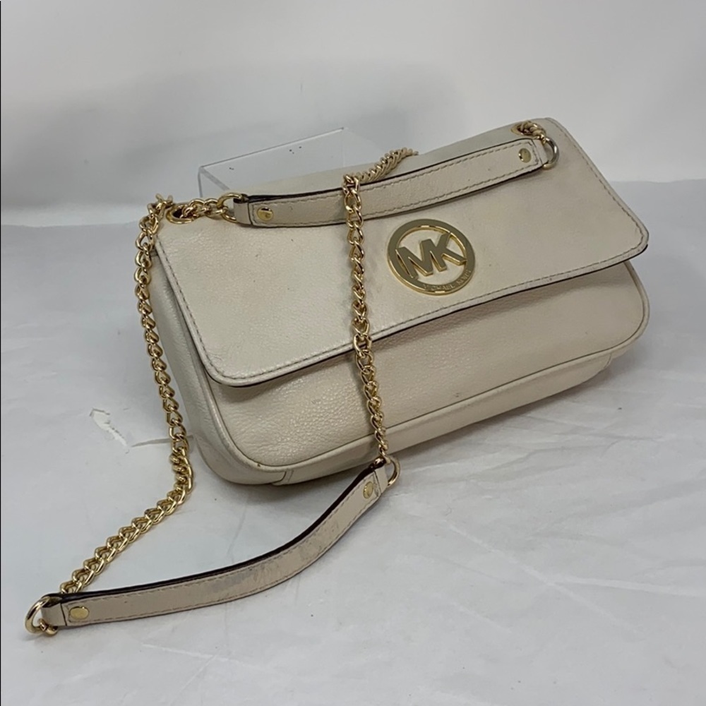 Michael Kors Cream Leather Gold Chain Shoulder Bag